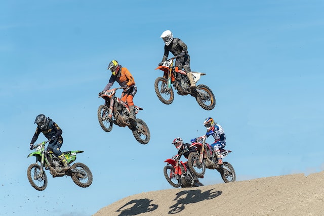 motards et cascades